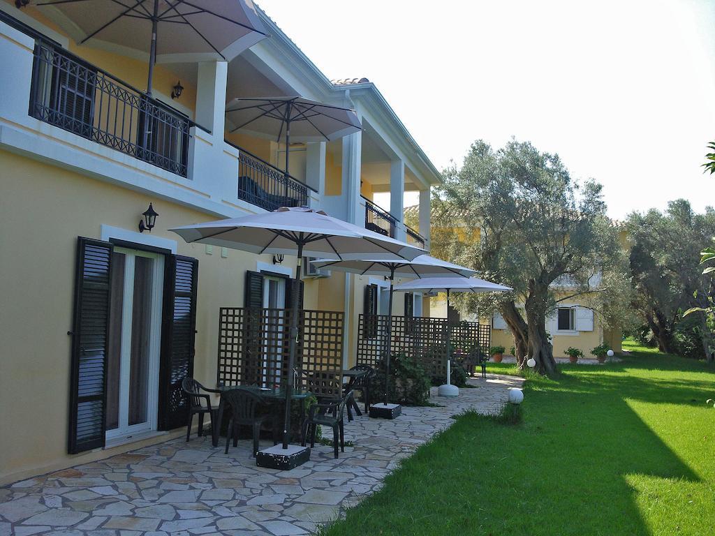 Studios Niki B Lefkada City Exterior photo