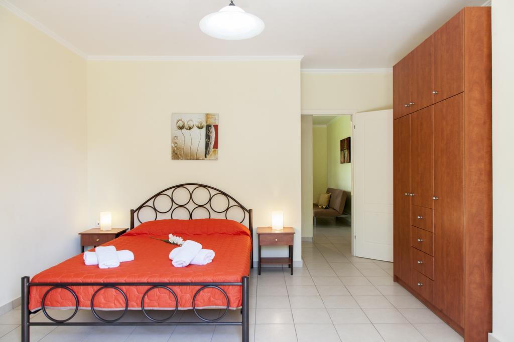 Studios Niki B Lefkada City Exterior photo